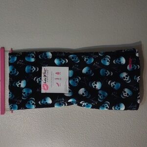 HALLOWEEN OMBRE BLUE SKULL ULTRA PLUSH THROW LUV BETSEY BY BETSEY JOHNSON